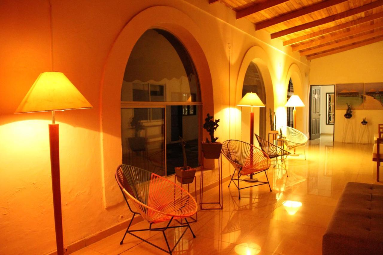 הונדה Hotel Boutique Budapez מראה חיצוני תמונה