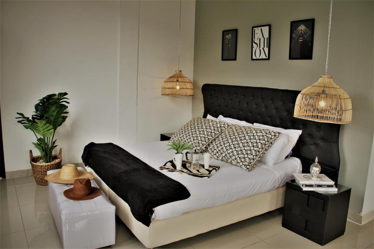 הונדה Hotel Boutique Budapez מראה חיצוני תמונה