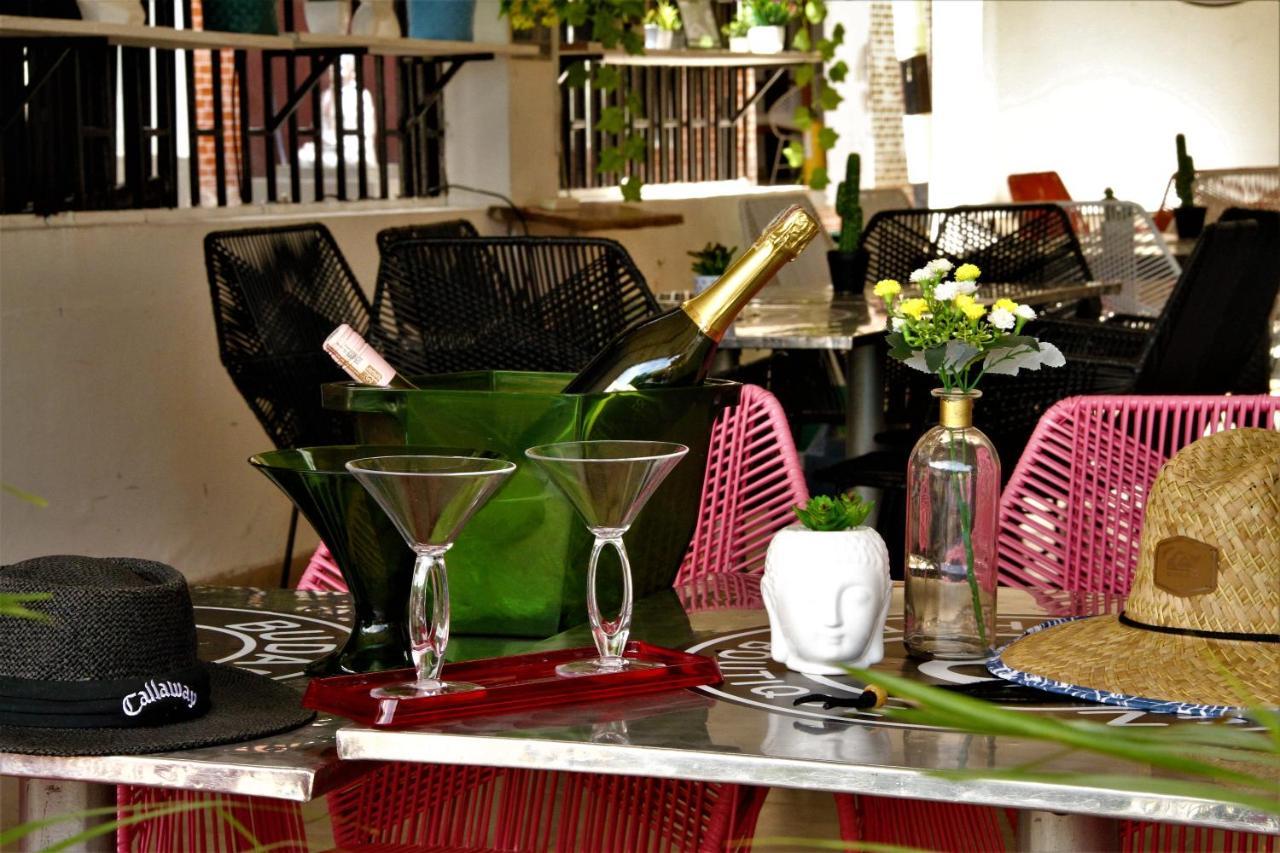 הונדה Hotel Boutique Budapez מראה חיצוני תמונה