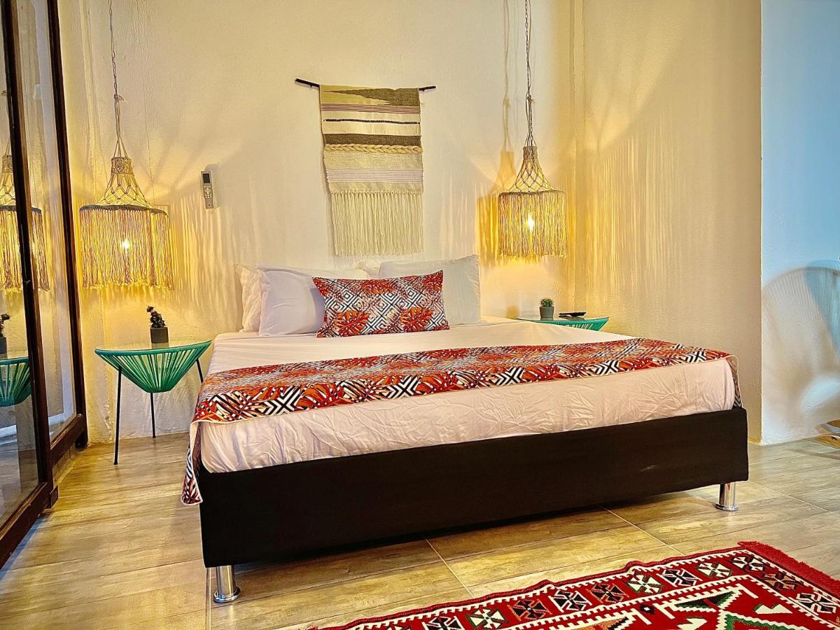 הונדה Hotel Boutique Budapez מראה חיצוני תמונה